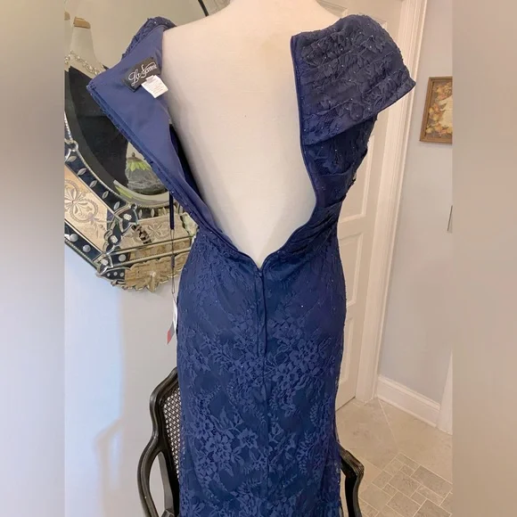 NWT La Femme Wedding Lace Rhinestone Classic Fitted Special Occasion Dress - Picture 15 of 16